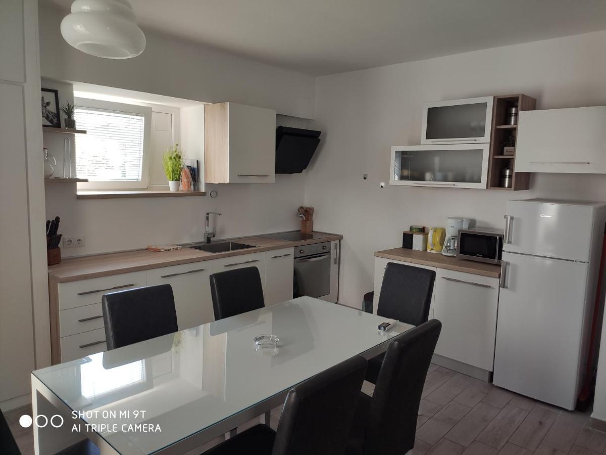 Apartment Sandra Vodice Exteriör bild